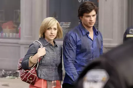Tajemnice Smallville - galeria zdjęć - filmweb