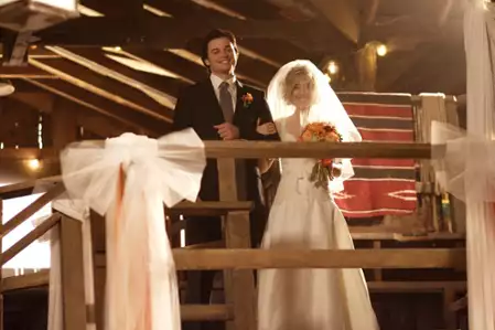 Tajemnice Smallville - galeria zdjęć - filmweb