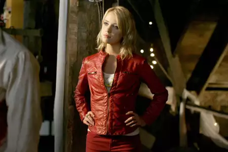 Tajemnice Smallville - galeria zdjęć - filmweb