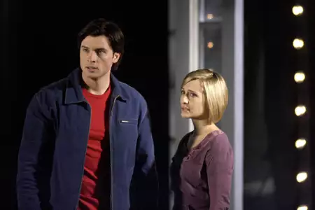 Tajemnice Smallville - galeria zdjęć - filmweb