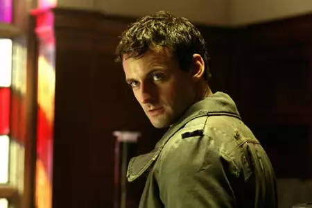 Tajemnice Smallville - galeria zdjęć - filmweb