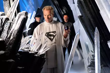 Tajemnice Smallville - galeria zdjęć - filmweb