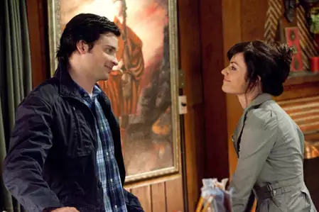 Tajemnice Smallville - galeria zdjęć - filmweb