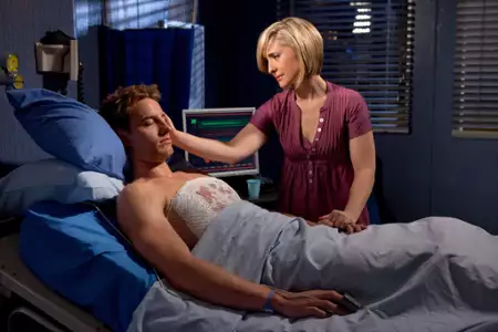 Tajemnice Smallville - galeria zdjęć - filmweb