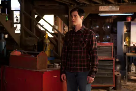 Tajemnice Smallville - galeria zdjęć - filmweb