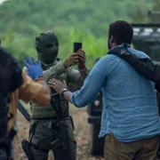 Hostage - galeria zdjęć - filmweb