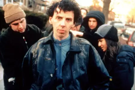 Julien Donkey-Boy - galeria zdjęć - filmweb
