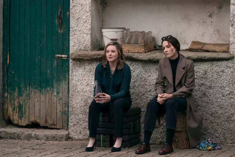 Bodkin - galeria zdjęć - filmweb