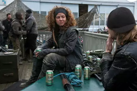 Wrogie niebo - galeria zdjęć - filmweb