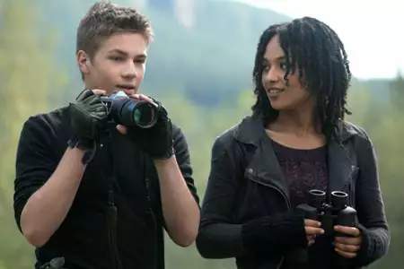 Wrogie niebo - galeria zdjęć - filmweb