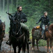 Falling Skies - galeria zdjęć - filmweb