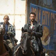 Falling Skies - galeria zdjęć - filmweb