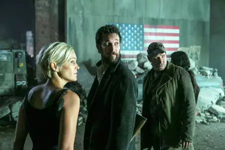 Wrogie niebo - galeria zdjęć - filmweb