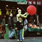Podróż czerwonego balonika - galeria zdjęć - filmweb