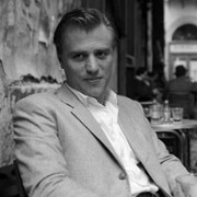 Johnny Flynn w Ripley