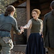 Outlander - galeria zdjęć - filmweb