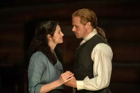 Outlander - galeria zdjęć - filmweb