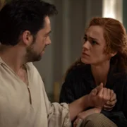 Outlander - galeria zdjęć - filmweb