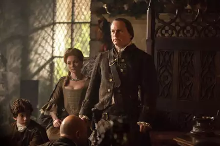 Outlander - galeria zdjęć - filmweb
