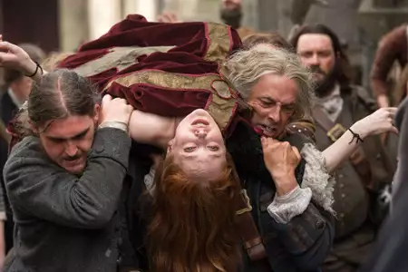 Outlander - galeria zdjęć - filmweb