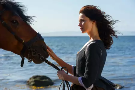 Outlander - galeria zdjęć - filmweb