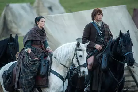 Outlander - galeria zdjęć - filmweb