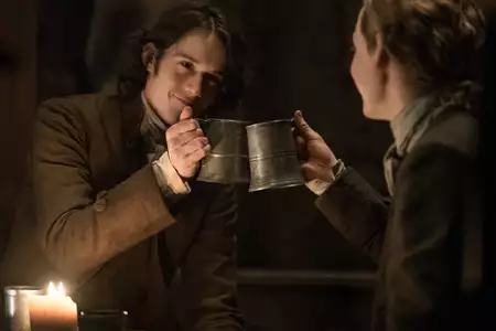 Outlander - galeria zdjęć - filmweb