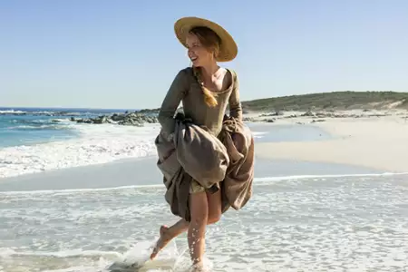 Outlander - galeria zdjęć - filmweb