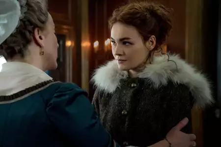 Outlander - galeria zdjęć - filmweb