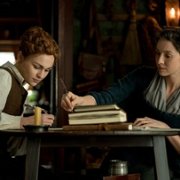 Outlander - galeria zdjęć - filmweb