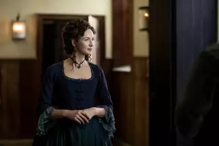 Outlander - galeria zdjęć - filmweb