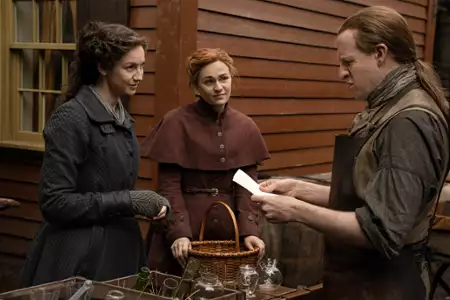 Outlander - galeria zdjęć - filmweb