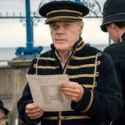 Six Minutes to Midnight - galeria zdjęć - filmweb