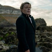 Six Minutes to Midnight - galeria zdjęć - filmweb