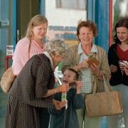 Małe sekrety - galeria zdjęć - filmweb