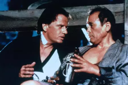 W potrzasku - galeria zdjęć - filmweb