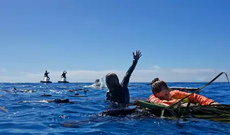 Rescue: HI-Surf - galeria zdjęć - filmweb