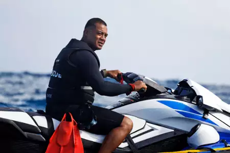 Rescue: HI-Surf - galeria zdjęć - filmweb