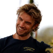 Rescue: HI-Surf - galeria zdjęć - filmweb