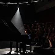 Dziewczyna z Kolonii - galeria zdjęć - filmweb