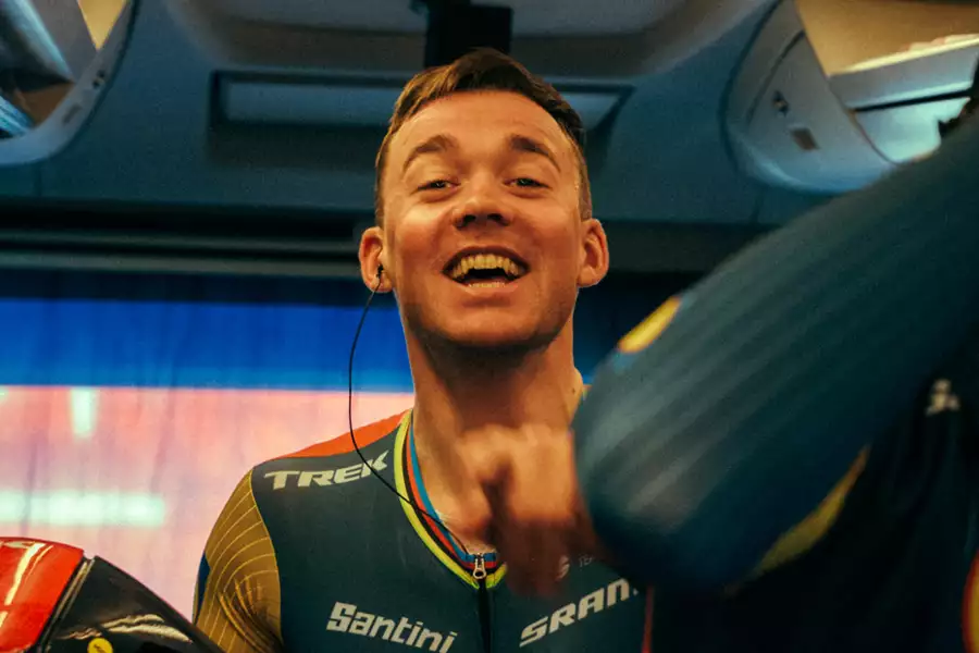Chasing Cobbles: Mads Pedersen - galeria zdjęć - filmweb
