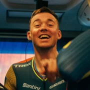 Chasing Cobbles: Mads Pedersen - galeria zdjęć - filmweb