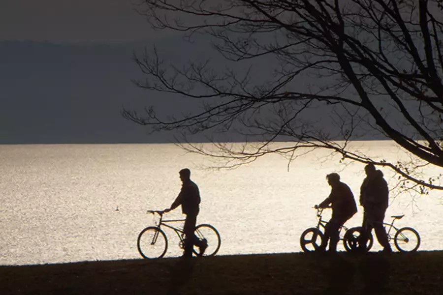 Super Dark Times - galeria zdjęć - filmweb
