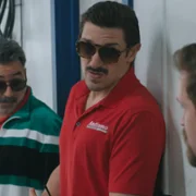Tires - galeria zdjęć - filmweb