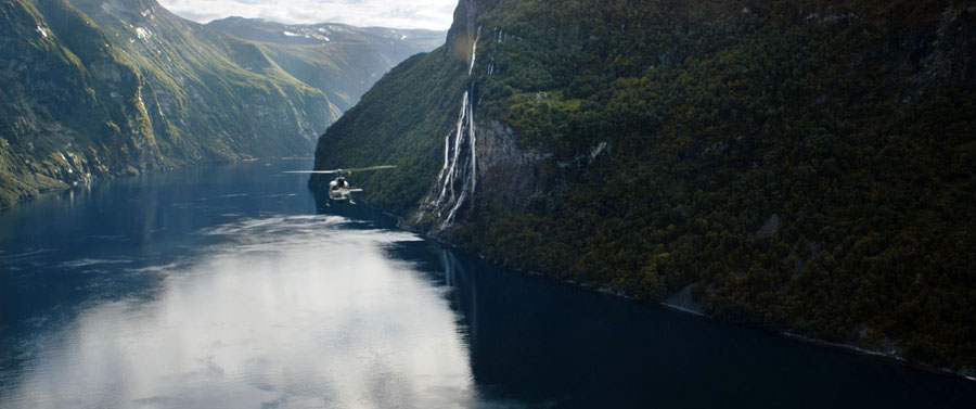 Potop norweski (recenzja filmu Fala)