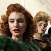 Saint Laurent - galeria zdjęć - filmweb