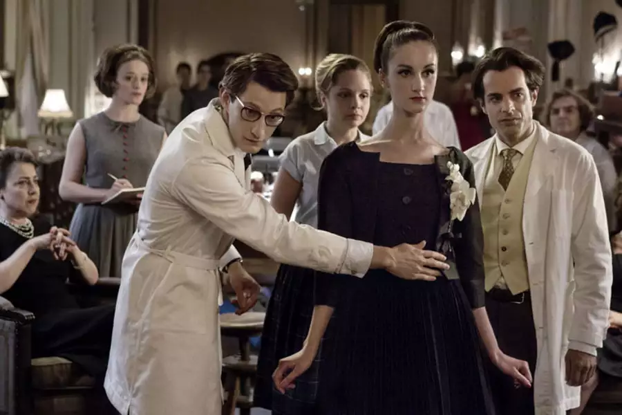 Yves Saint Laurent - galeria zdjęć - filmweb