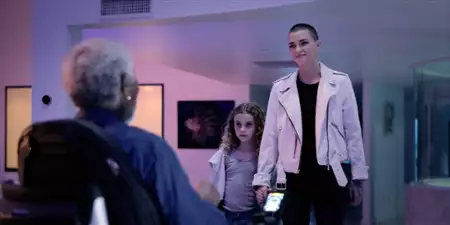 Uwikłana - galeria zdjęć - filmweb