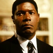 Dennis Haysbert w Władza absolutna