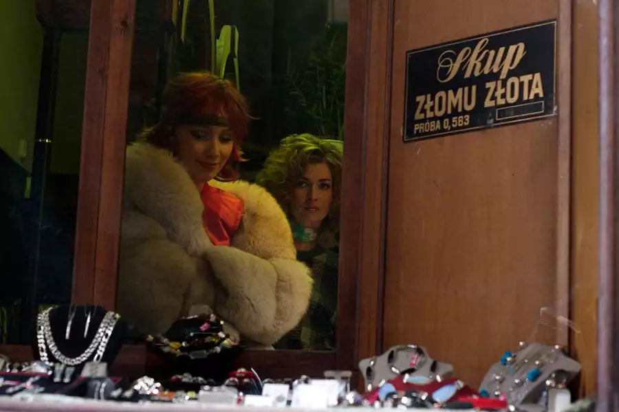 Zwerbowana miłość - galeria zdjęć - filmweb